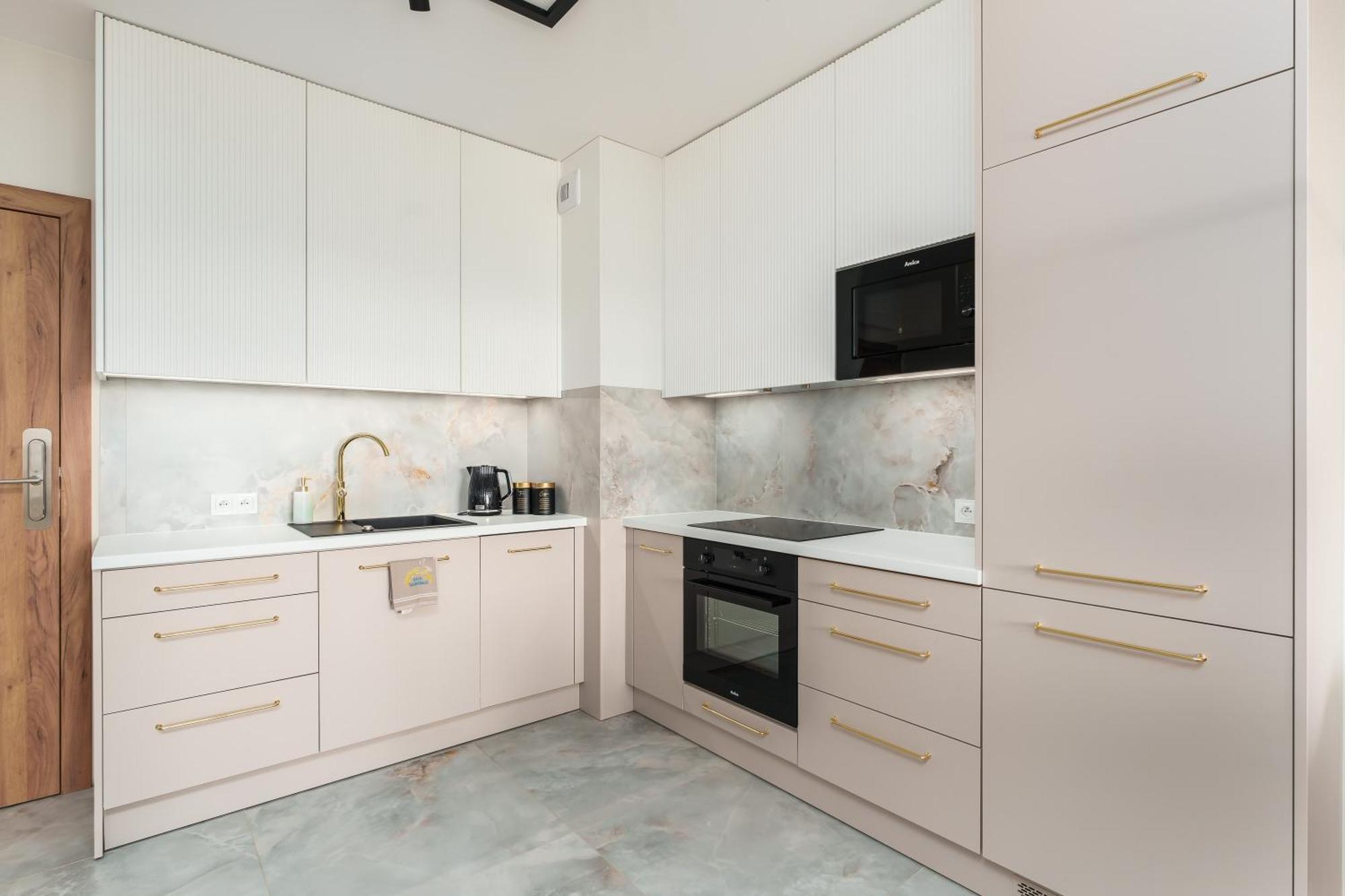 Apartament Delux Kasprowicza 20C Prywatny Parking Basen Sauna Oraz Silownia W Cenie Колобжег Экстерьер фото